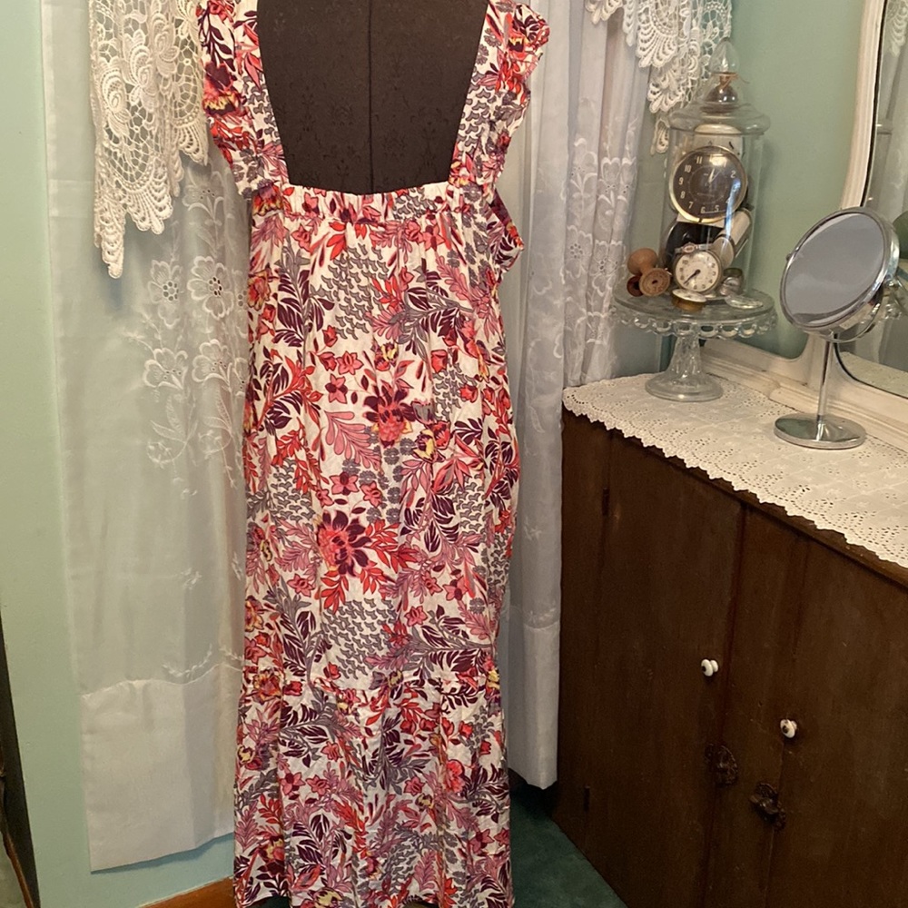 Knox Rose Floral Maxi Dress in Pink, Red, Purple - Picture 5 of 7